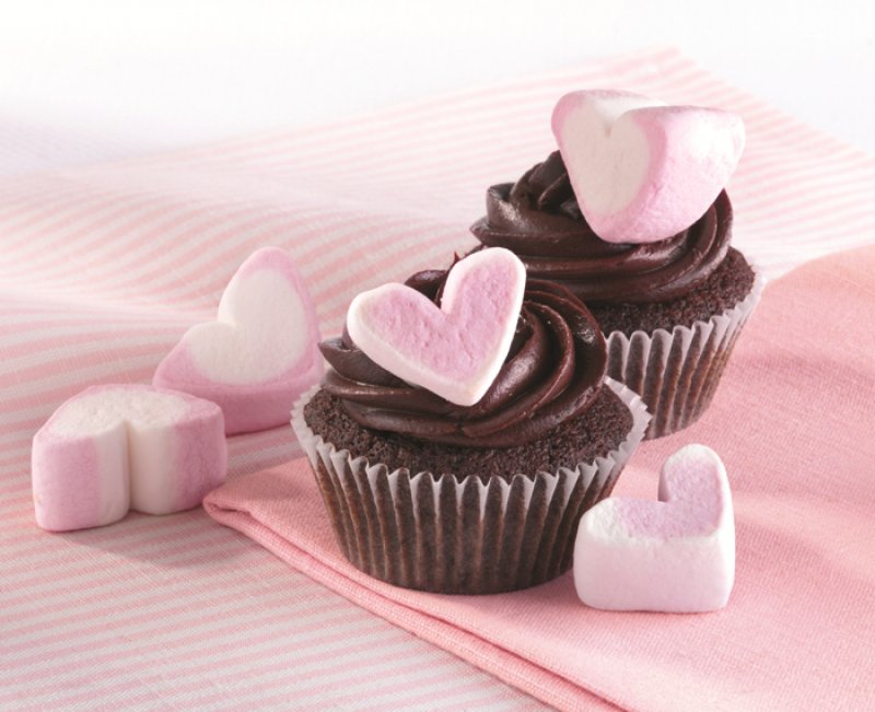 Chocolate Heart Marshmallow Cupcakes