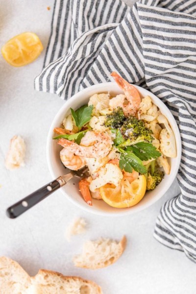 EASY SHRIMP SHEET PAN DINNER.