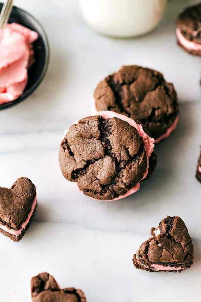 Heart-shaped Valentine’s “Oreos”.