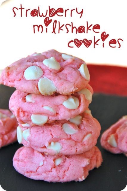 STRAWBERRY MILKSHAKE COOKIES.