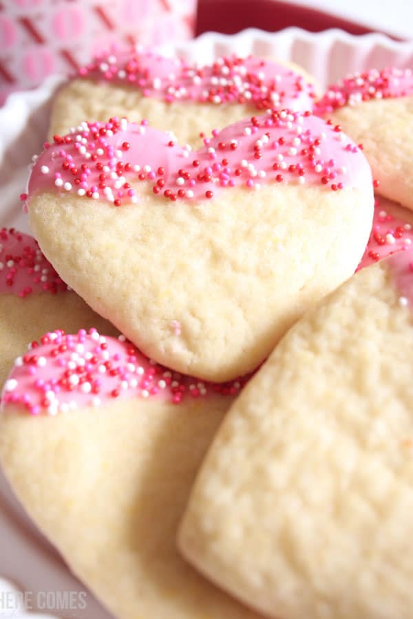 VALENTINE CHOCOLATE DIPPED SUGAR COOKIES