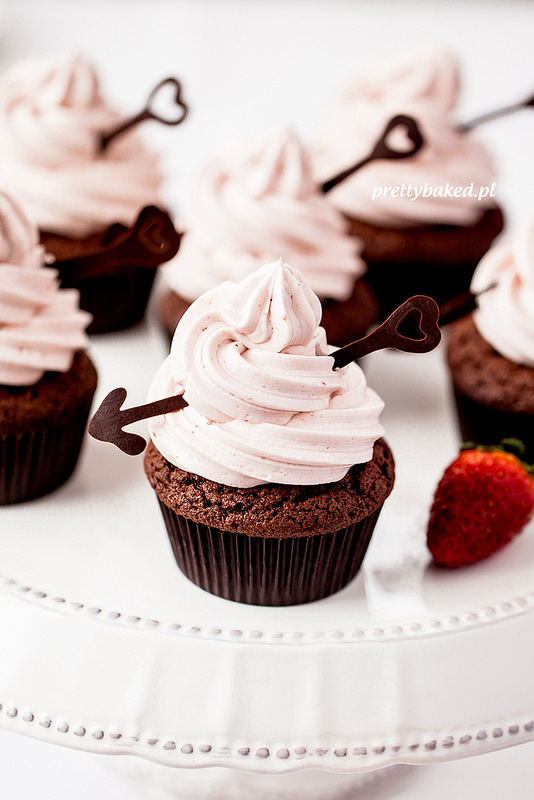 Valentine’s Day Chocolate Cupcakes with Strawberry Cream