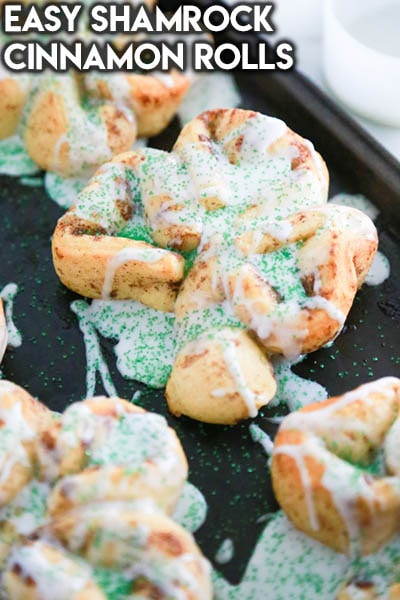 Easy Shamrock Cinnamon Rolls.