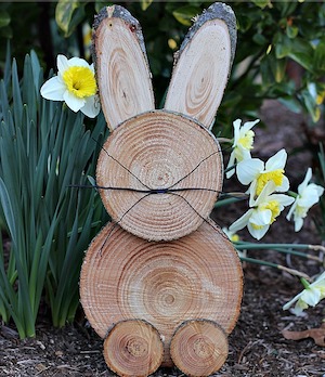 DIY Rustic Wooden Bunny from Mom Unleashed