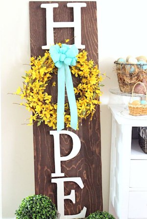 Wooden Hope Easter Wreath Sign from Fynes Designs