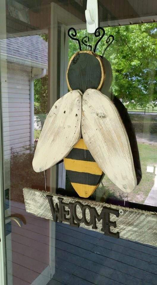 Wooden Welcome Door Hanger.