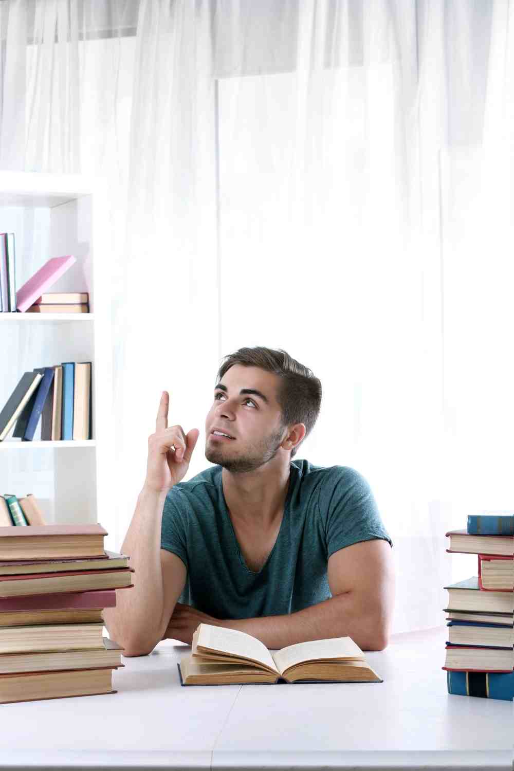 Stack up the shelves for book worms