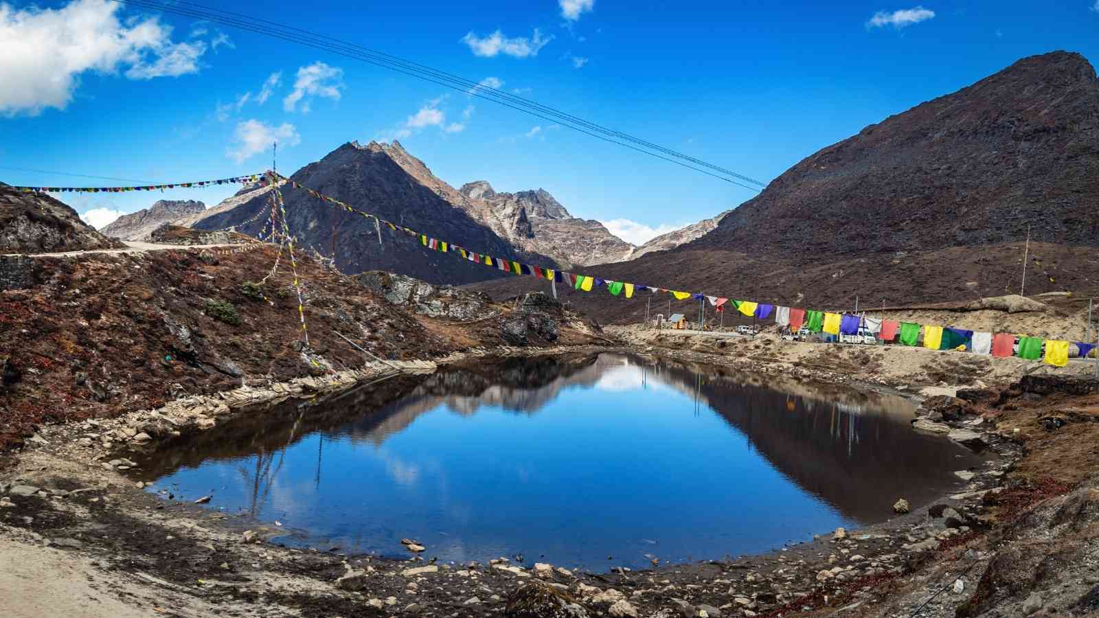 Sela Pass Trekking