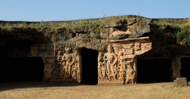 Khambhalida Caves - Best Places To Visit In Rajkot